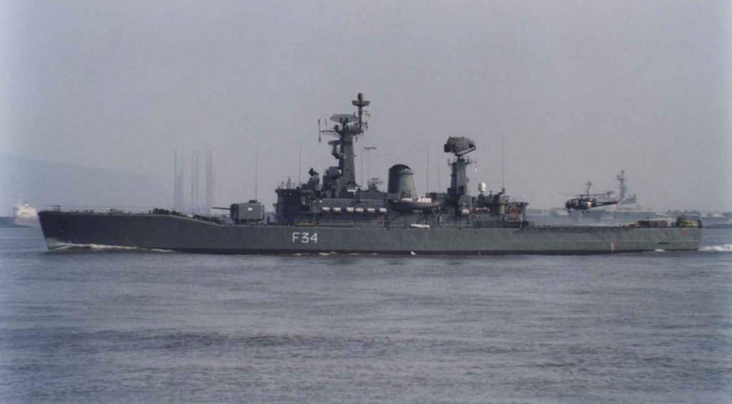 INS Himgiri (Pic courtesy: www.bharat-rakshak.com)