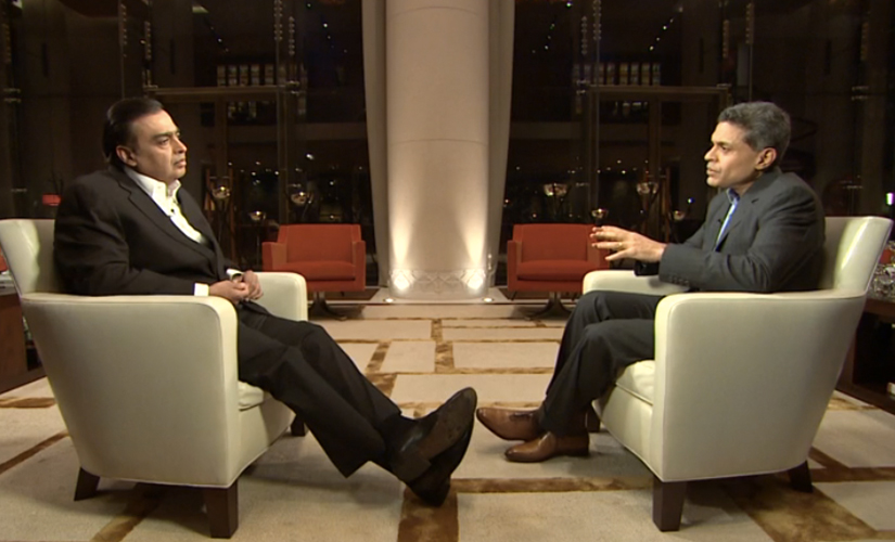 Mukesh Ambani in conversation with Fareed Zakaria (Pic courtesy: http://www.firstpost.com)