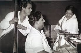 Shankar-Jaikishan with Lata Mangeshkar (Pic courtesy: www.songsofyore.com)